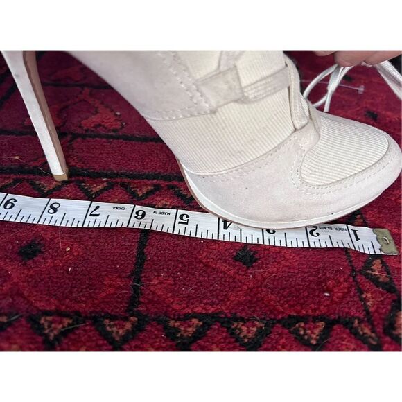 JF Just Fab Lou White Throwback Lace-Up Bootie Heel Size 6.5 - Picture 13 of 16